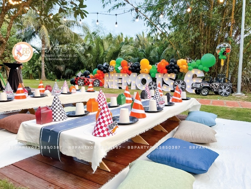 Trang trí tiệc sinh nhật ngoài trời và trong nhà đơn giản Shopee Việt Nam